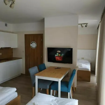 Bursztynowe Zacisze Apartment *